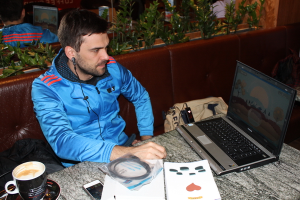Psycholog Sportu Pawel Habrat Testuje Stone Biofeedback